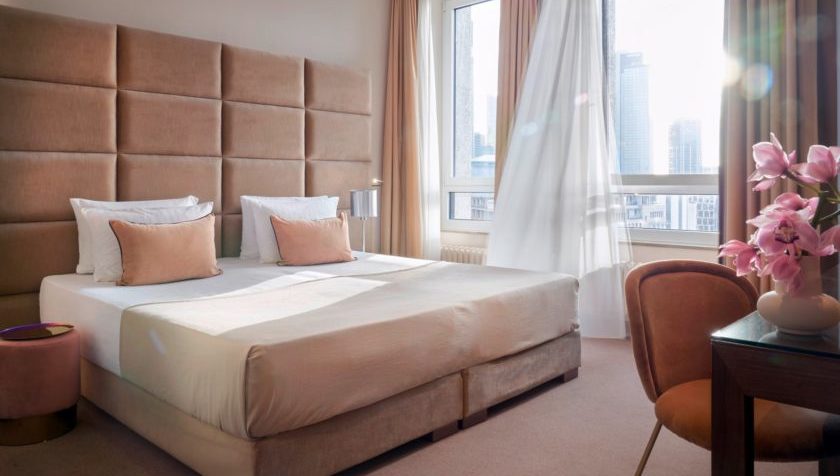 Schoenste Orte der Welt Flemings Hotel Zimmer mit Blick auf Skyline