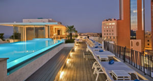 Schoenste Ort der Welt Hotel Valentina in Malta Pool auf dem Dach