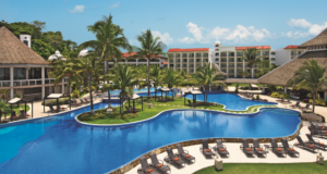 schoenste Orte Der Welt Dreams Playa Bonita Panama Hotelanlage und Pool