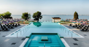 schoenste Orte der Welt Riu Palace Sunny Beach Pool mit Meerblick