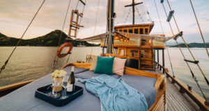 Schönste Orte der Welt Samara Liveaboard Komodo Sonnendeck