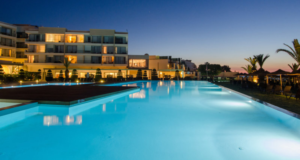 schoenste Orte Der Welt The Ixian Grand Rhodos Pool mit Blick aufs Hotel