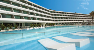 schönste Orte Der Welt Santa Monica Suites auf Gran Canaria Pool und Hotel