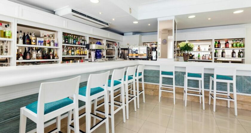Schönste Orte der Welt Don Miguel Playa Hotel auf Mallorca Bar